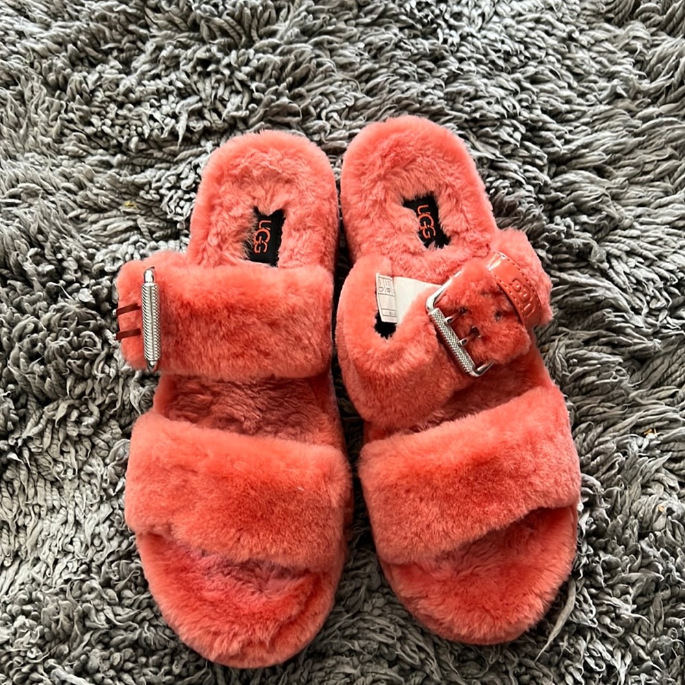 UGG Sandels